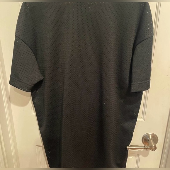 Nike Men's Black Jersey with Red Swoosh - Picture 5 of 5